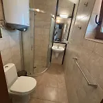 за гости - 1 *